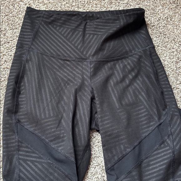 Patterned Leggings - Picture 3 of 6